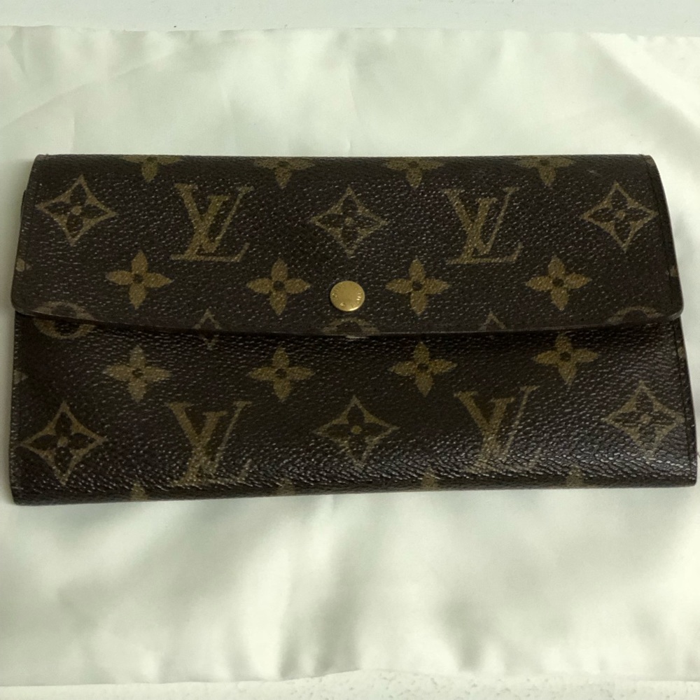 Louis Vuitton monogram Sarah long bifold wallet
